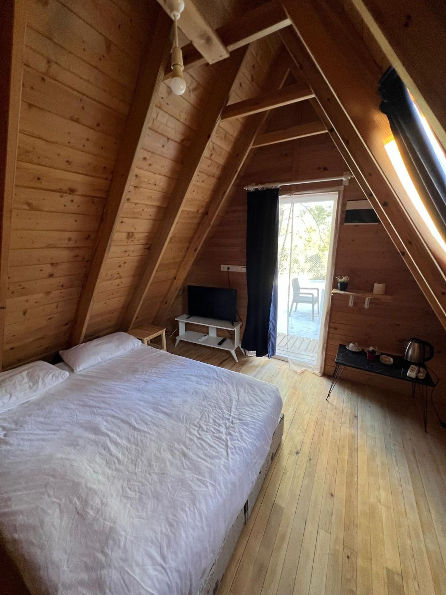 Вилла The Hill Glamping Чирали Экстерьер фото